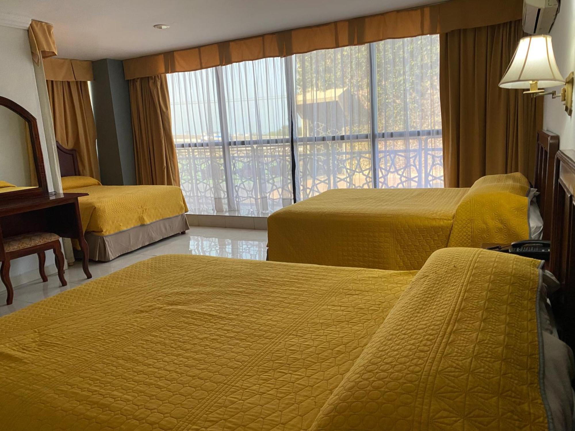 ホテル Grand Royal タンピコ エクステリア 写真